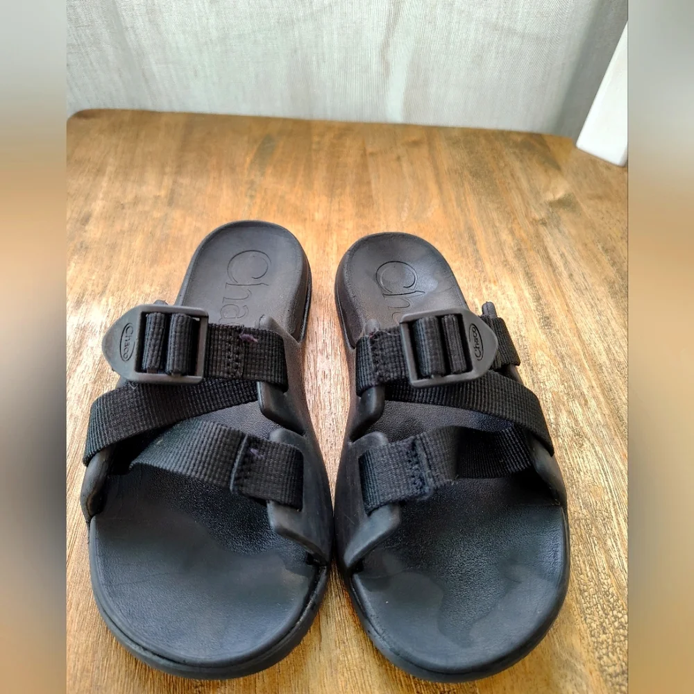 Chaco Kids Chillos Slides Black Sandals Size 2 Adjustable‎
